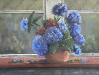 An Oil painting by Lyn Ellis in the Impressionist style  depicting Flowers and titled Hydranges on the windowsill